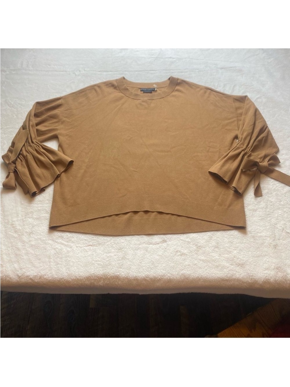 Alice + Olivia Brown Leighton Relaxed Pullover Sweater With Tie Cuffs Size M
